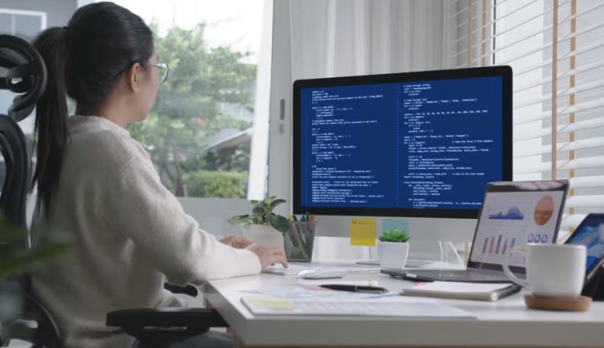 江阴市企业数字化解决方案:机器学习赋能商业模式升级的核心路径